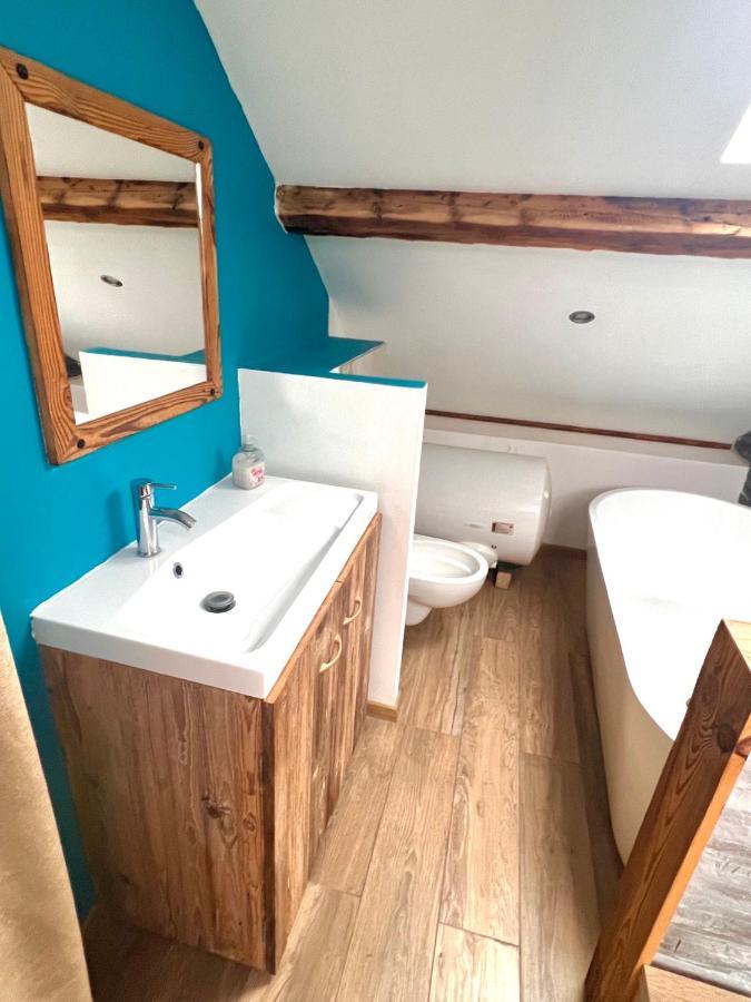 Delille Pere Et Fils Appartement